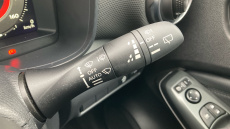 Nissan Juke 1.0 DiG-T N-Connecta 5dr Petrol Hatchback